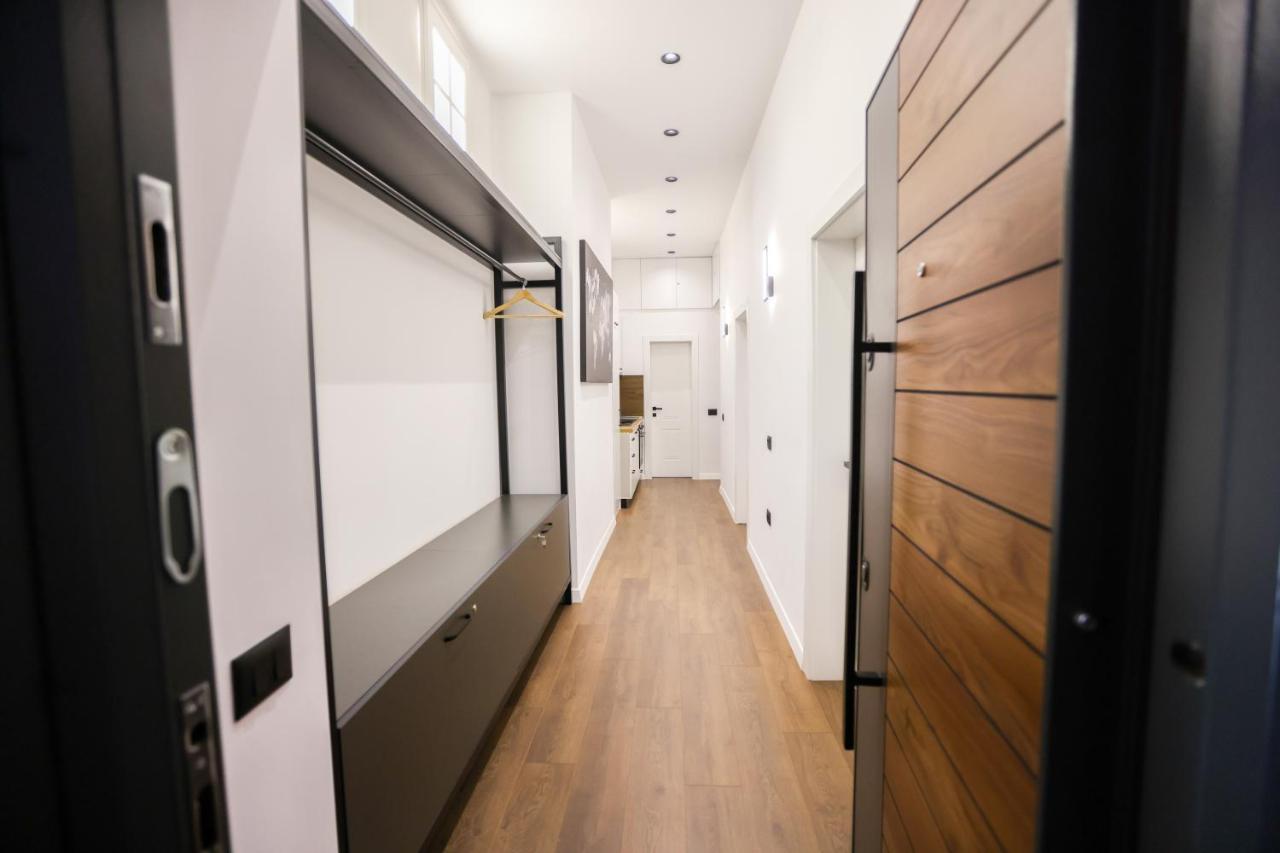 "Middlenest" Central Apartment Тирана Экстерьер фото